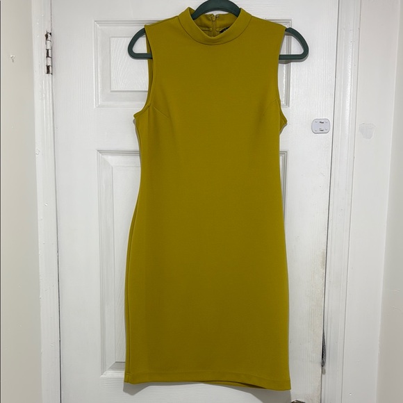 Dresses & Skirts - Sleeveless Mustard Dress